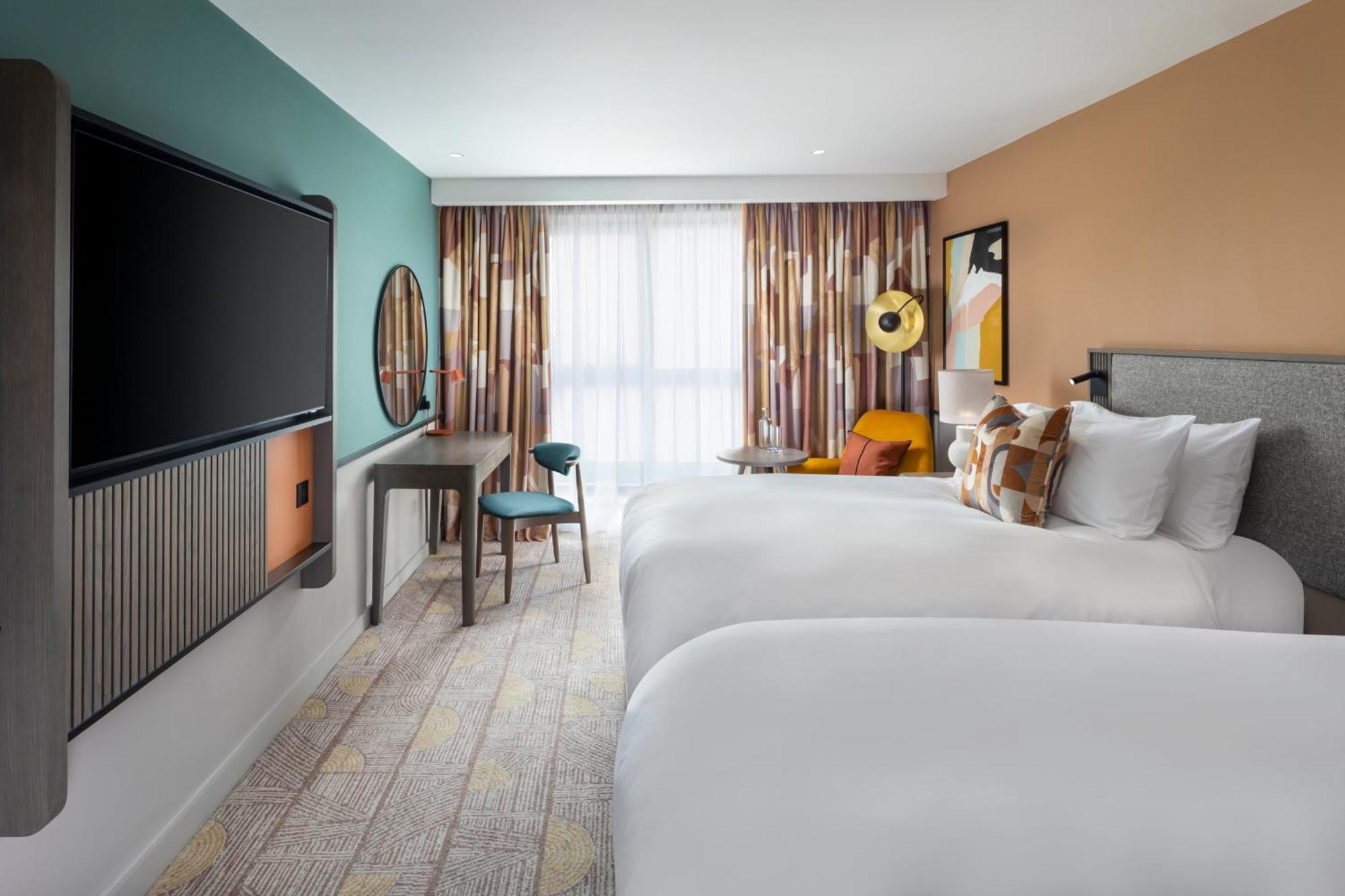 Voco Fareham - Solent By Ihg Hotell Exteriör bild
