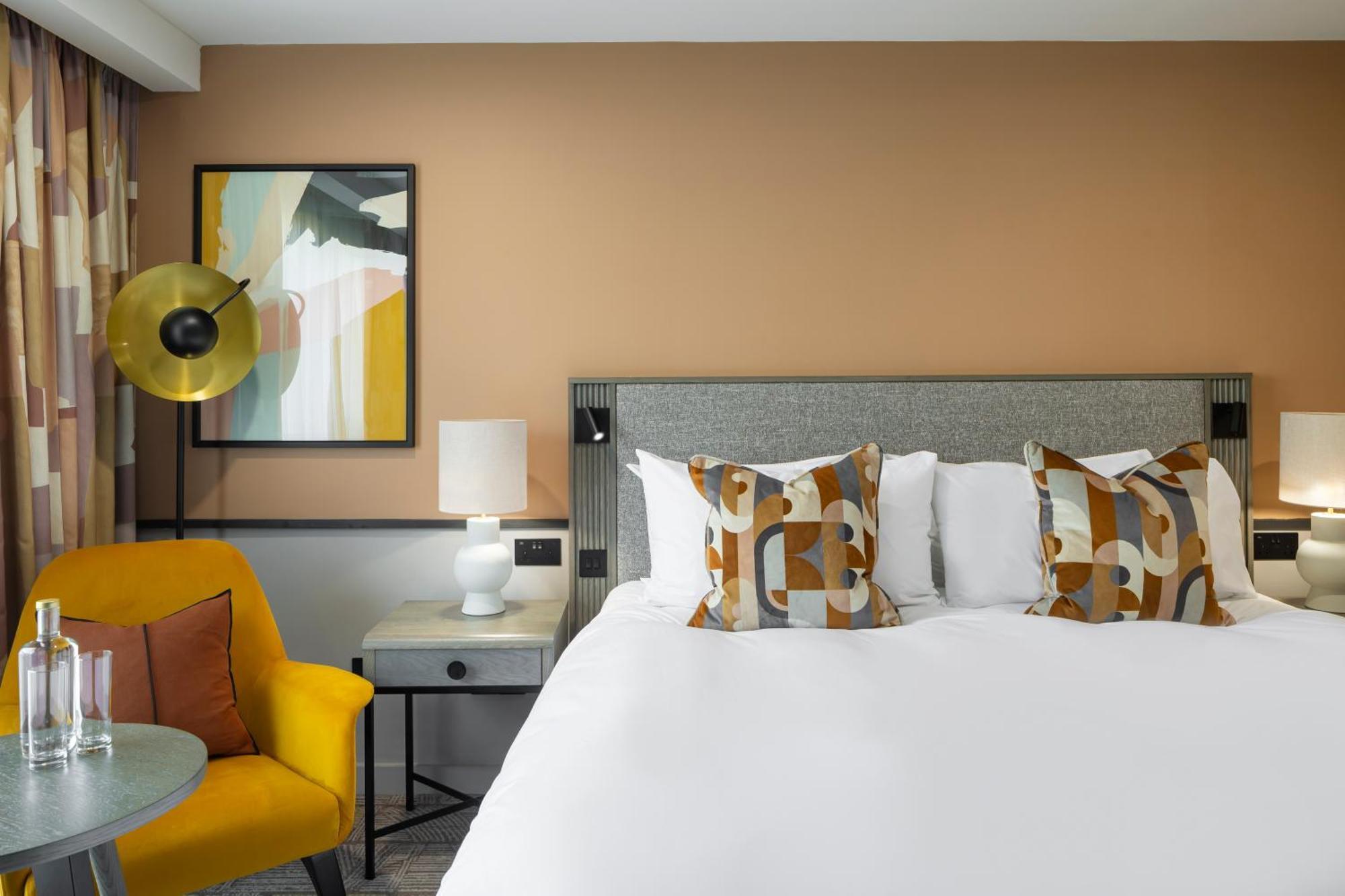 Voco Fareham - Solent By Ihg Hotell Exteriör bild