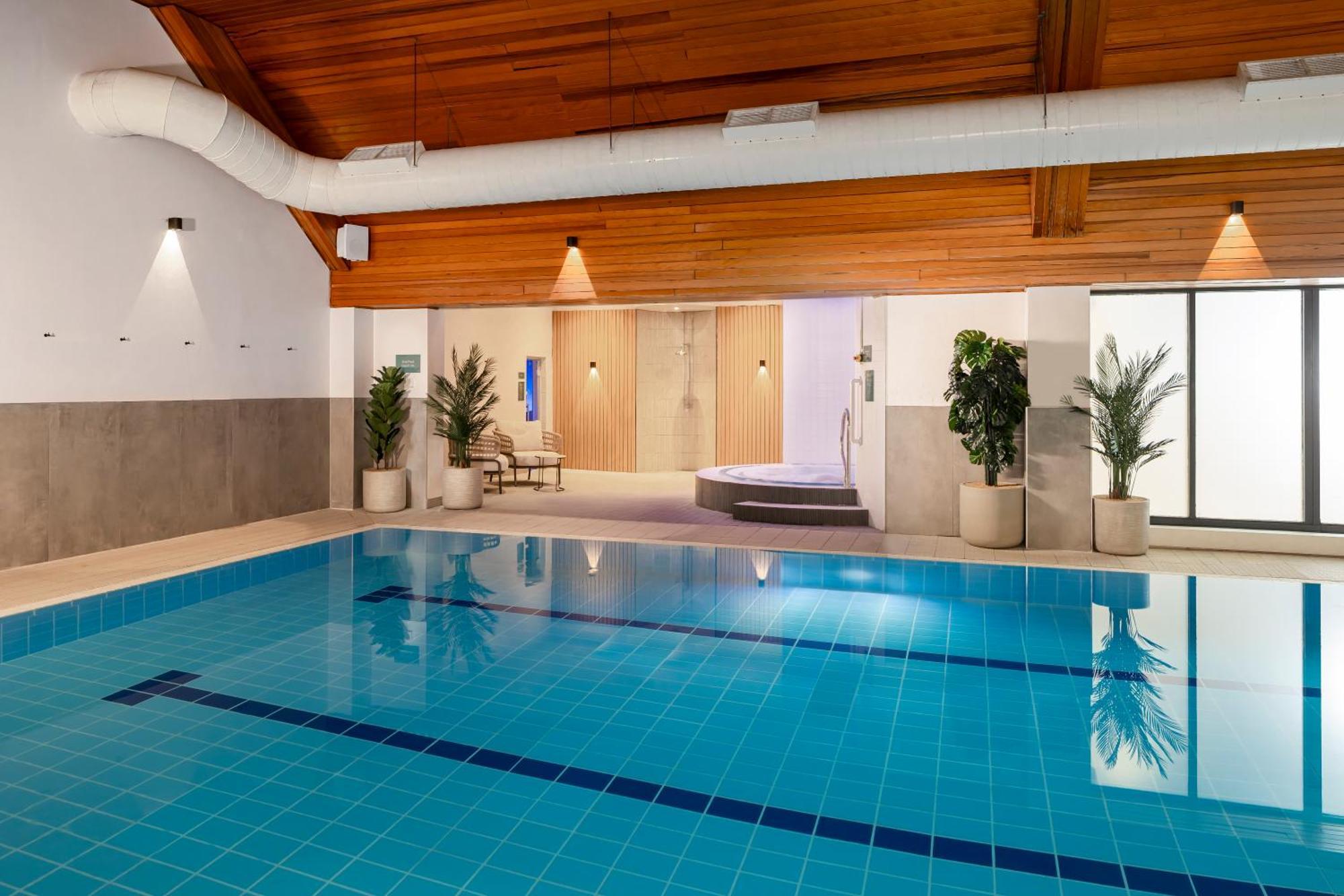 Voco Fareham - Solent By Ihg Hotell Exteriör bild